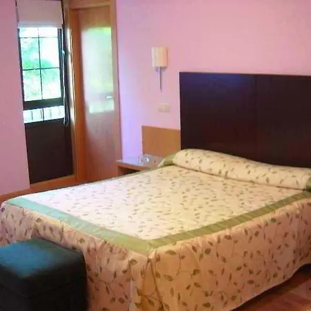 Alisa Hotel 3*