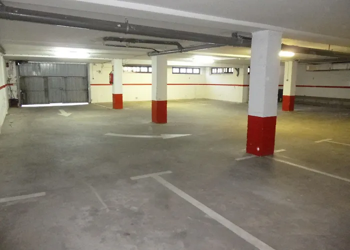 阿利萨酒店 莱尔马